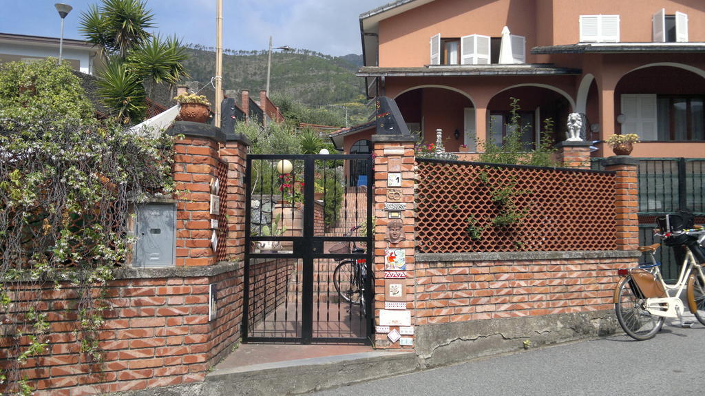 Casa Vancanza Sciamandola Levanto Habitación foto